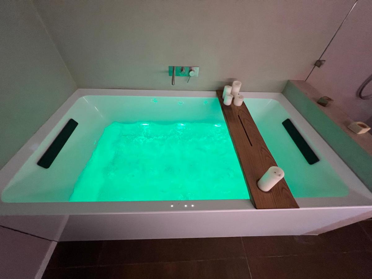 Venice Luxury Suite - Private Jacuzzi And Design Exterior foto